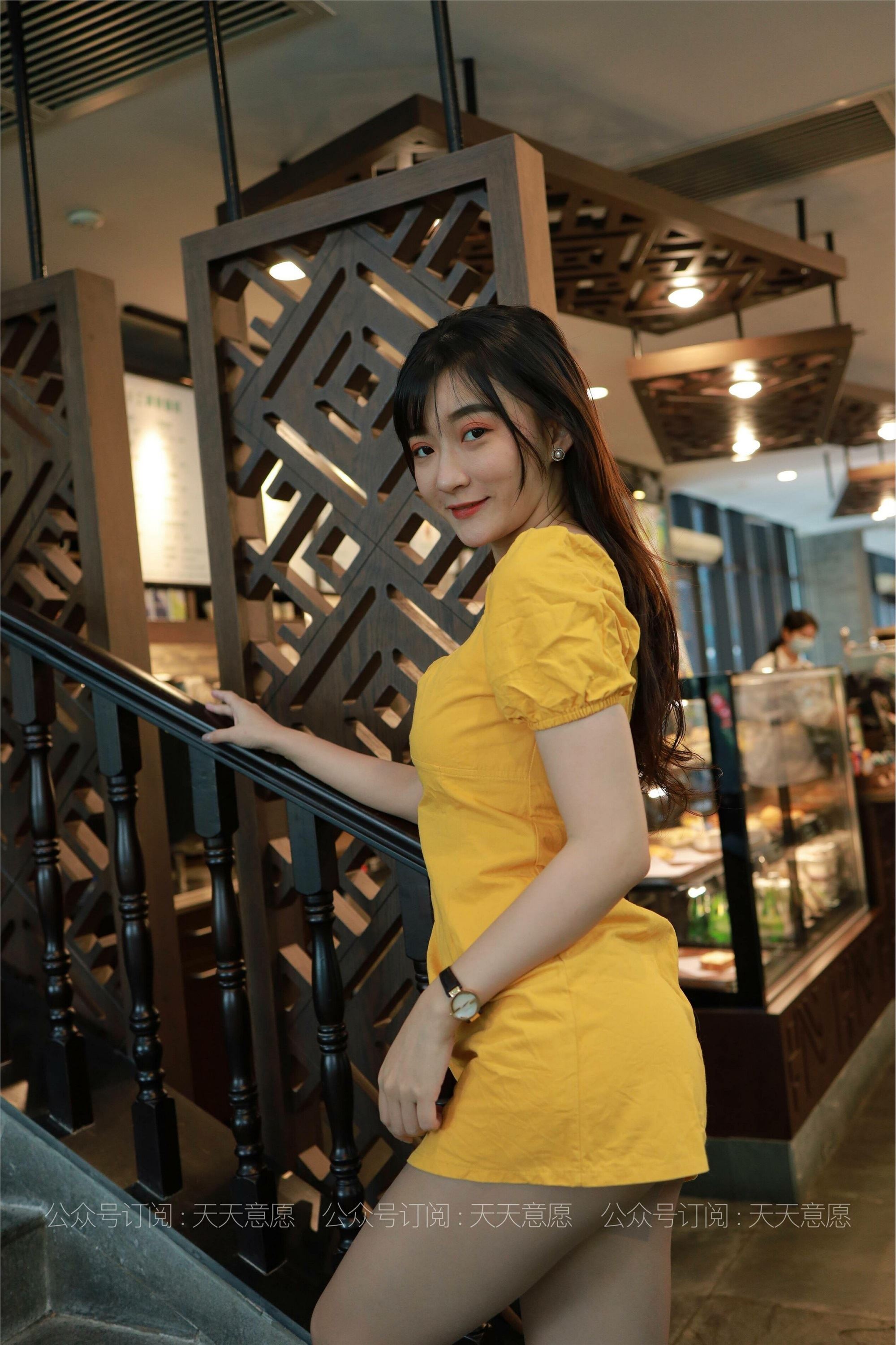 IESS异思趣向 - 模特：秋秋《蛋黄的长裙》